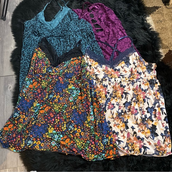 Cacique Lane Bryant 26/28 lot of 4 gowns - Picture 2 of 16